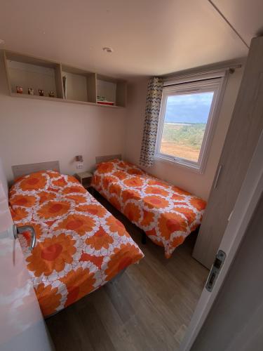 bedroom_2